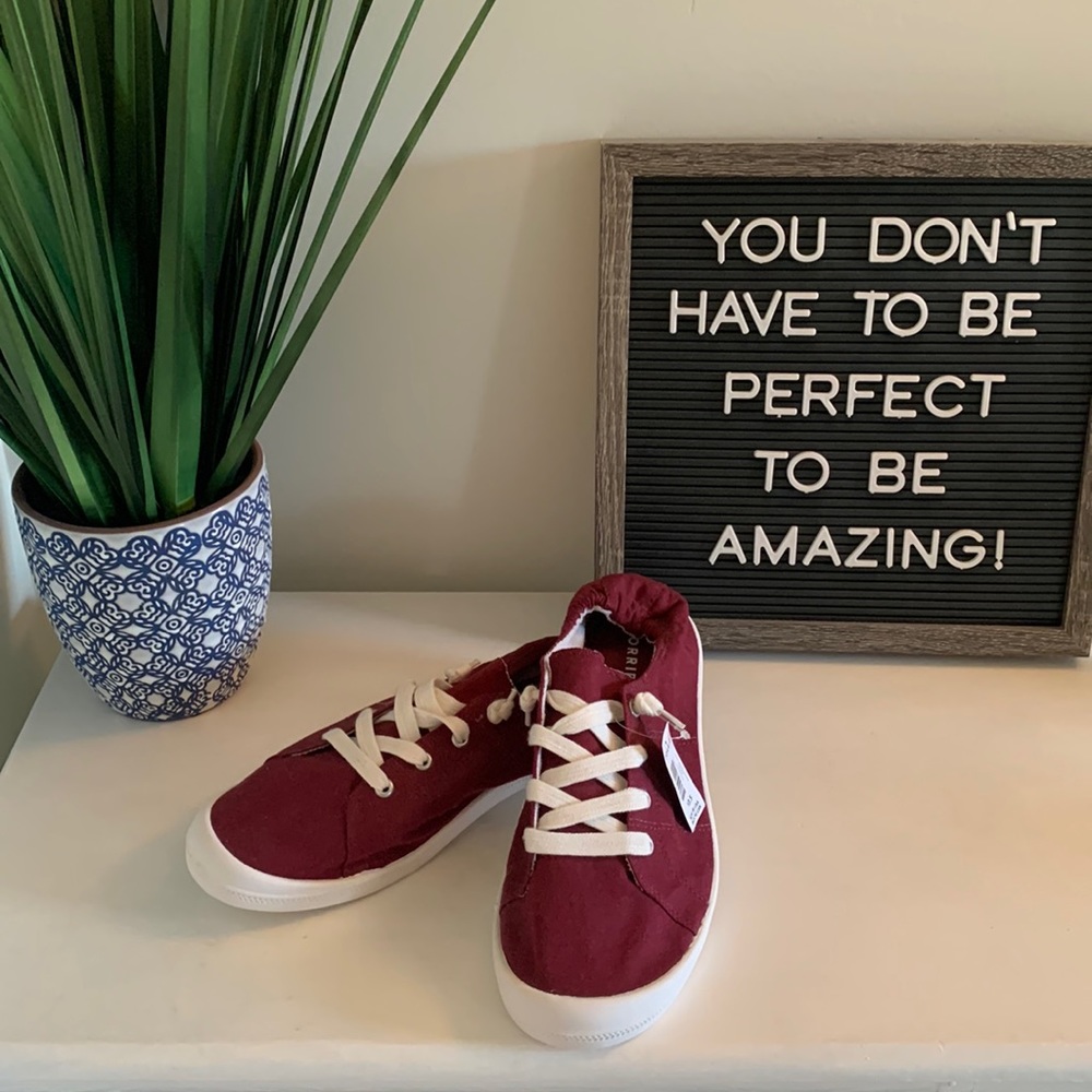 Torrid Sneakers size 10.5 Burgundy Ruched Back Sneaker